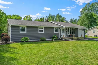 198 E Green Bay Street, Pulaski, WI 54162 - Photo 2