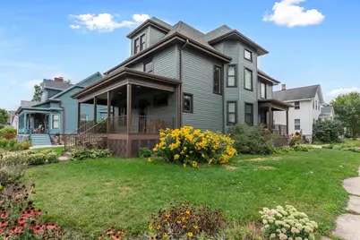 136 E Merrill Avenue, Fond du Lac, WI 54935 - Photo 2