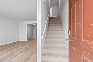 2130 Elm View Dr, Ashwaubenon, WI 54304 - Photo 2