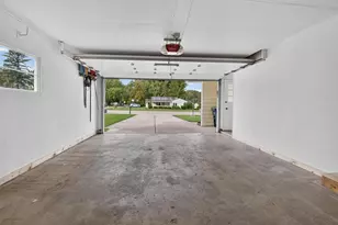 1607 Cormier Rd, Green Bay, WI 54313 - Photo 38