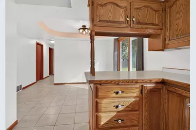 1607 Cormier Road, Green Bay, WI 54313 - Photo 16