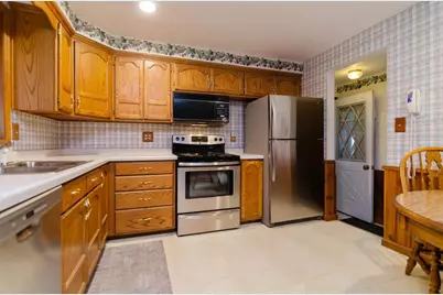 1266 Shadow Lane, Green Bay, WI 54304 - Photo 16