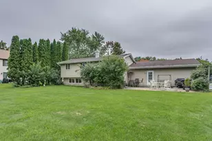 934 Nicolet Ave, Oshkosh, WI 54901 - Photo 32