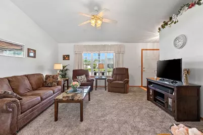 2570 Gemini Road, Green Bay, WI 54311 - Photo 4