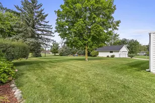 3467 Golf Dr, Green Bay, WI 54311 - Photo 42