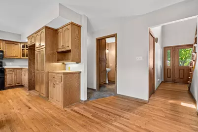 212 Apple Blossom Lane, Manitowoc, WI 54220 - Photo 14