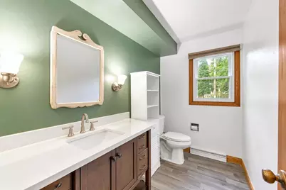 127 W Capitol Drive, Appleton, WI 54911 - Photo 12
