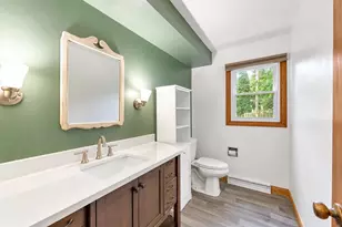 127 W Capitol Dr, Appleton, WI 54911 - Photo 12