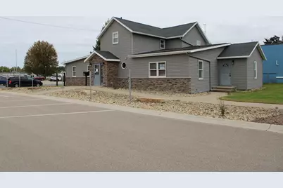 118 E Division Street, Shawano, WI 54166 - Photo 4