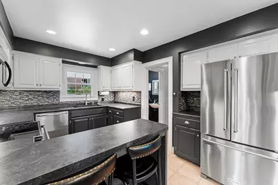 254 Warren Court, Green Bay, WI 54301 - Photo 12