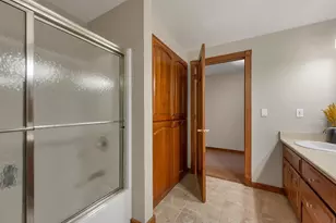 1935 E Telemark Cir, Green Bay, WI 54313 - Photo 54