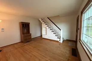2017 10th Ave, Menominee, MI 49858 - Photo 4