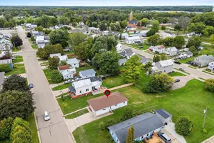 339 Center St, Oconto, WI 54153 - Photo 36