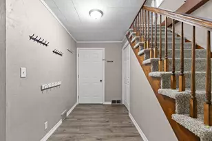 1937 Simpson St, Oshkosh, WI 54902 - Photo 10