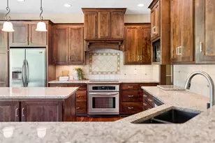 W5768 Firelane 12, Menasha, WI 54952 - Photo 8