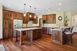 W5768 Firelane 12, Menasha, WI 54952 - Photo 10