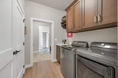 324 Aldon Circle, Green Bay, WI 54304 - Photo 38