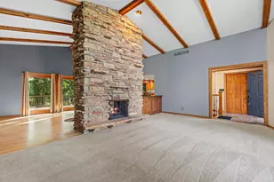 3046 Bayview Dr, Green Bay, WI 54311 - Photo 10