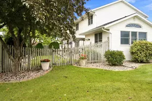 N9673 Hopfensperger Rd, Appleton, WI 54915 - Photo 10