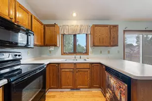 729 Farmington Ave, Oshkosh, WI 54901 - Photo 22