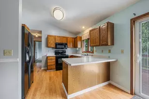 729 Farmington Ave, Oshkosh, WI 54901 - Photo 24