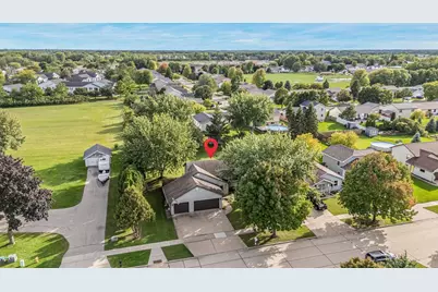 729 Farmington Avenue, Oshkosh, WI 54901 - Photo 2