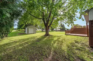 729 Farmington Ave, Oshkosh, WI 54901 - Photo 10