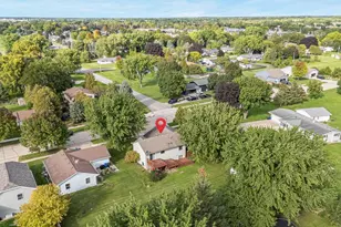 729 Farmington Ave, Oshkosh, WI 54901 - Photo 8