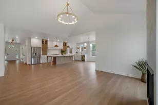 313 Deer Shed Trl, Green Bay, WI 54311 - Photo 2
