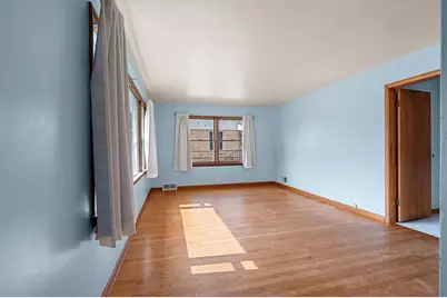 994 Roscoe Street, Green Bay, WI 54304 - Photo 4