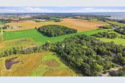 Shawnee Lane, Oshkosh, WI 54901 - Photo 2