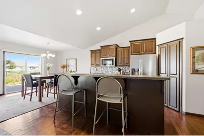 2916 Fox Tail Lane, Menasha, WI 54952 - Photo 4
