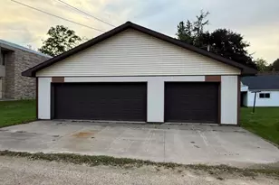 19 W 14th St, Clintonville, WI 54929 - Photo 28
