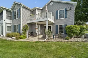 2553 Village Ln, Oshkosh, WI 54904 - Photo 22