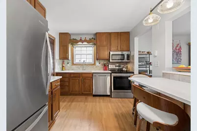 2553 Village Lane #B, Oshkosh, WI 54904 - Photo 12