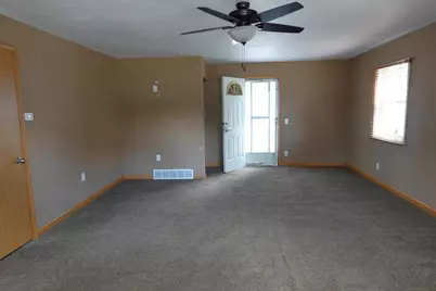 81 N Hickory Street, Fond du Lac, WI 54935 - Photo 2