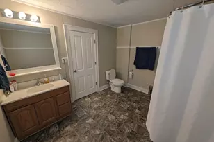 719 W 6th Ave, Oshkosh, WI 54902 - Photo 18