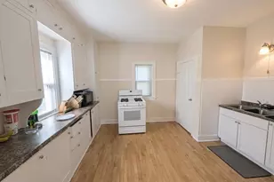 719 W 6th Ave, Oshkosh, WI 54902 - Photo 12