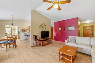 W5011 Valley Creek Rd, Fond du Lac, WI 54937 - Photo 8