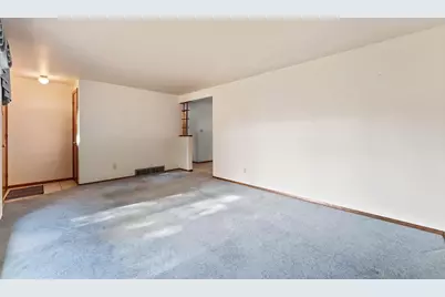 1030 Downer Street, Green Bay, WI 54304 - Photo 6
