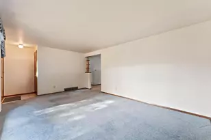 1030 Downer St, Green Bay, WI 54304 - Photo 6