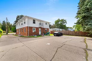 1635 Deckner Ave, Green Bay, WI 54313 - Photo 2