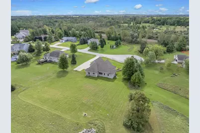 7611 Fairway Lane, West Bend, WI 53090 - Photo 8
