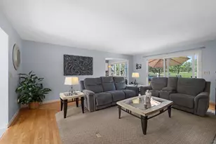 2924 Ridgeway Dr, Neenah, WI 54956 - Photo 8