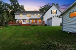 1498 Parkway Dr, Green Bay, WI 54304 - Photo 2