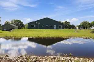 661 E River Dr, Omro, WI 54963 - Photo 10