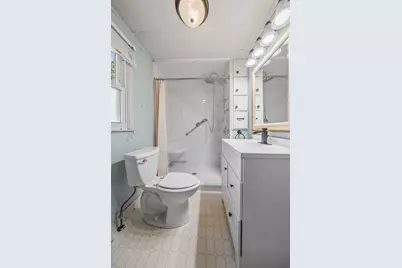 1722 W Murdock Avenue, Oshkosh, WI 54901 - Photo 12