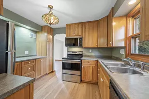 1427 Emilie St, Green Bay, WI 54301 - Photo 8