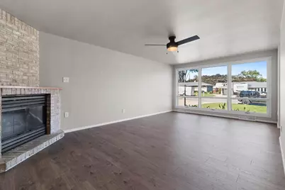 925 La Croix Avenue, Green Bay, WI 54304 - Photo 6