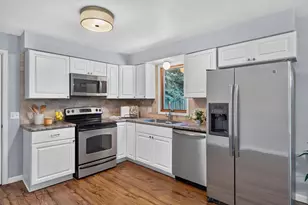 2516 N Summit St, Appleton, WI 54914 - Photo 26